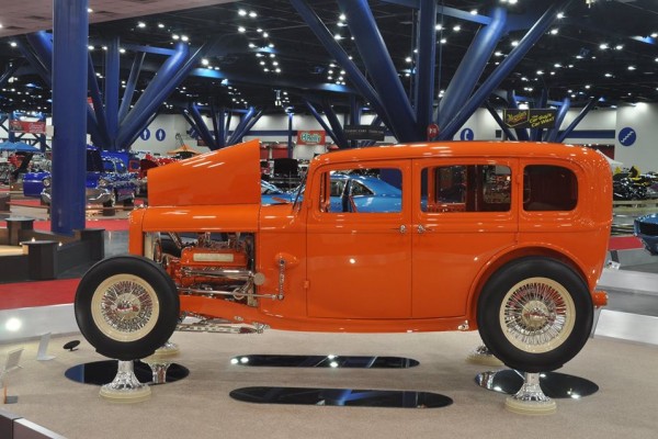 1932 Orange Ford Sedan Millwinder Award Winner 2014, side profile