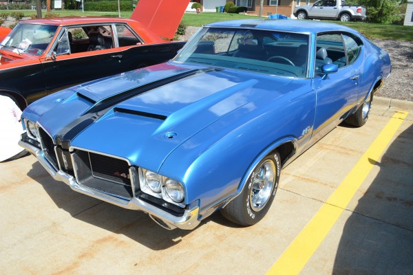 blue olds cutlass 442 fastback coupe