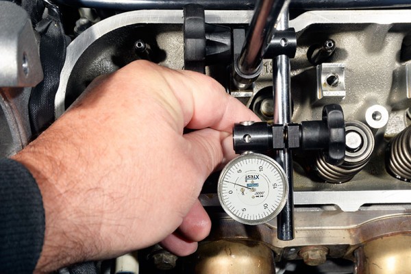 measuring valve spring compression