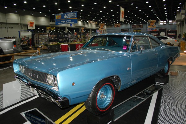 blue 1968 dodge coronet coupe