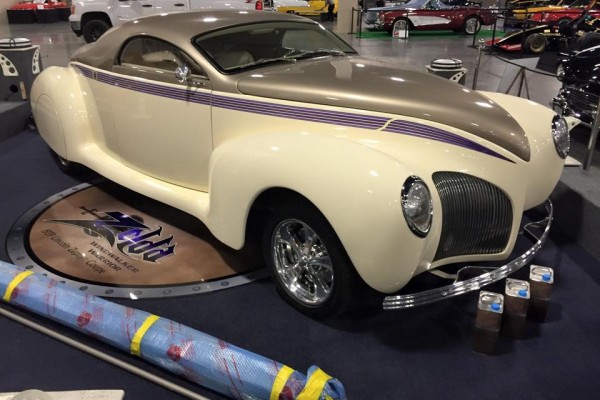custom show coupe at indoor car show