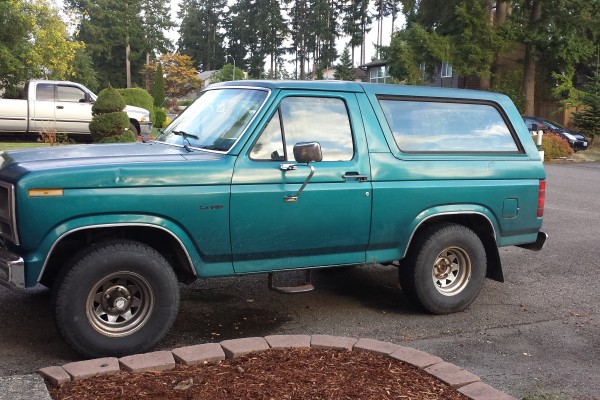 1984 ford bronco with a 302 v8 and a four speed manual transmission