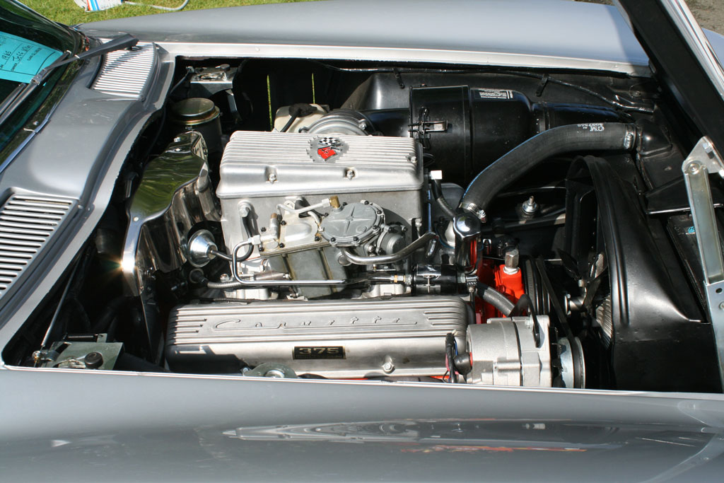 l84 327 engine in a corvette with rochester injection