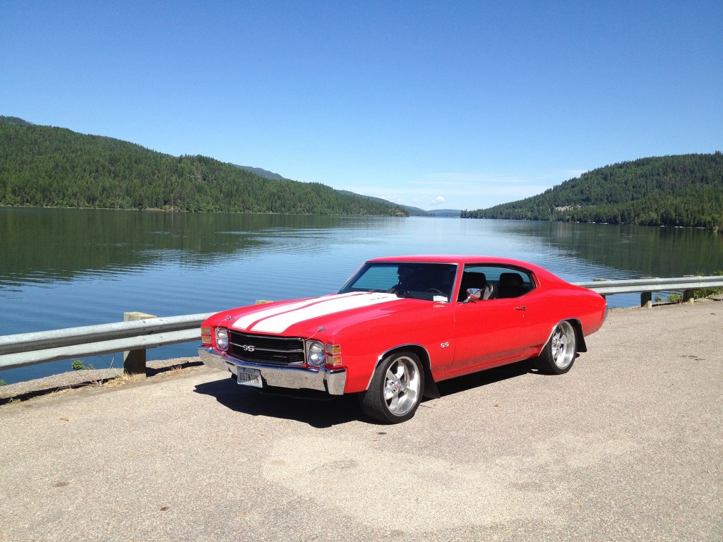 1971 chevy chevelle ss at a large reservoir