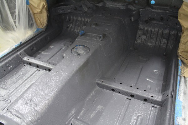 applying lizardskin coating to a vehicle floor