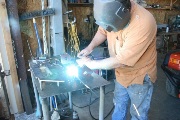 welding a jeep wrangler winch mount onto a bumper