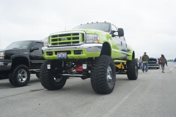 lifted ford super duty pickup truck
