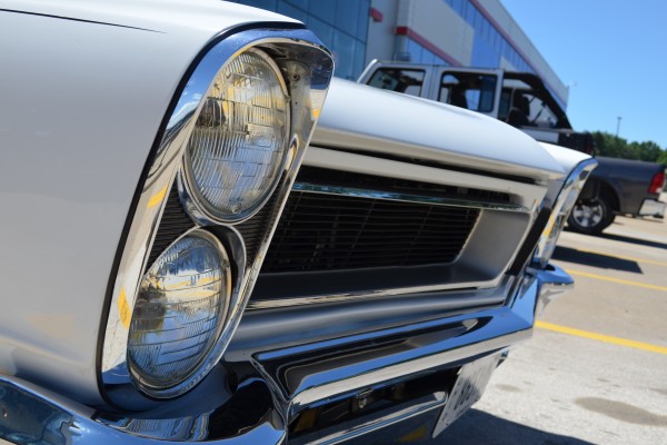 white 1965 pontiac GTO headlights and grille
