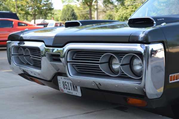1972 plymouth fury III, front bumper and grille