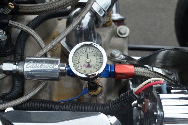 summit racing fuel pressure gauge installed on a hot rod