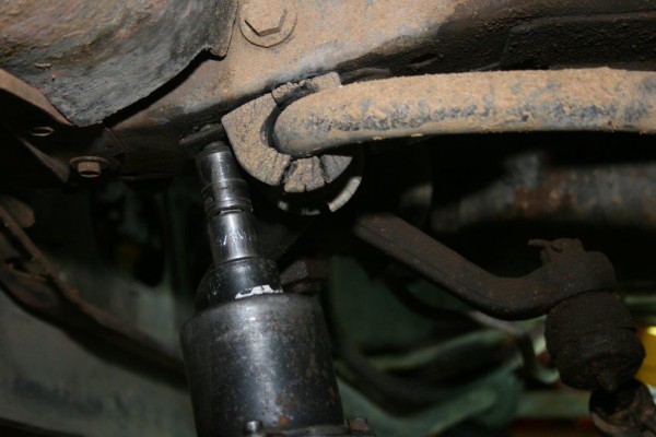 removing front sway bar on a jeep cherokee xj