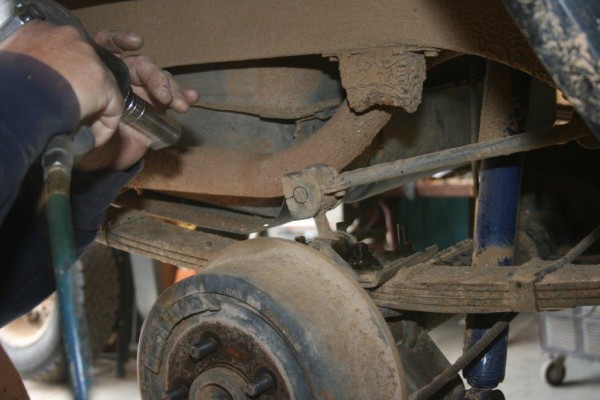 rusty suspension parts of a jeep cherokee xj