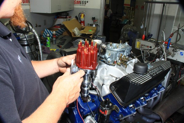 installing a distributor onto a ford 390 FE series engine