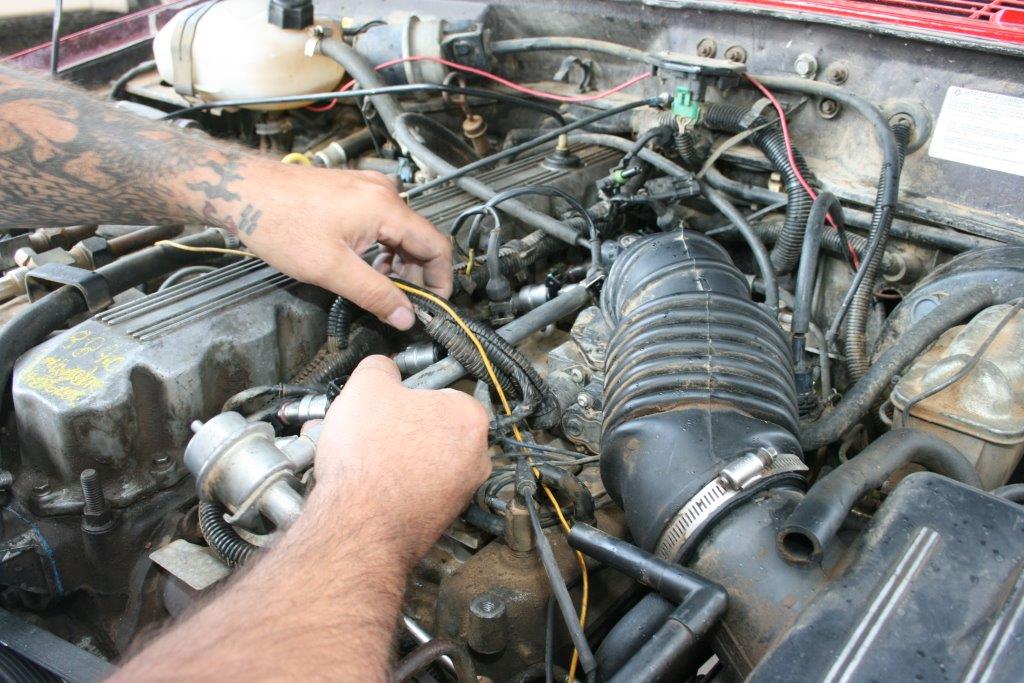 How to fix Jeep fuel injectors