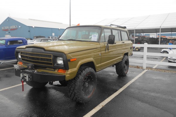 jeep wagoneer customized off-roader