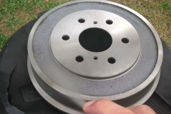 painting a brake drum silver