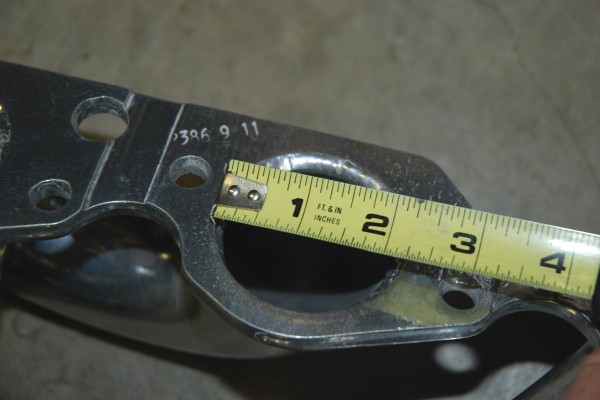 measuring the diameter of a header tube primary