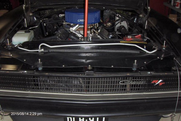 black 1968 dodge charger restomod, engine