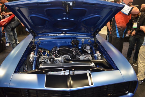 customized blue chevy camaro at sema 2015, engine