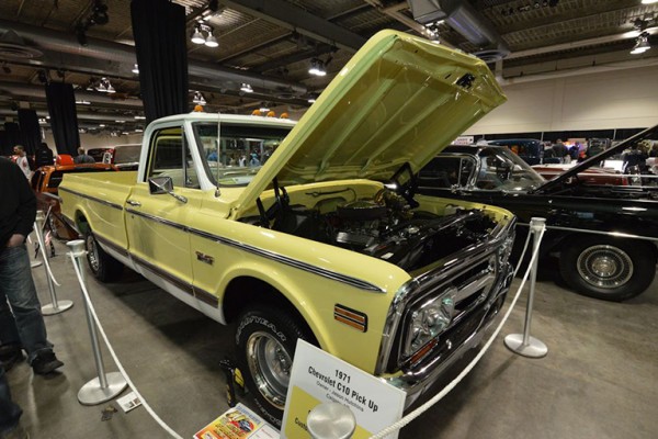 1971 chevy c10 pickup truck at indoor car show