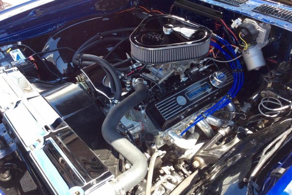 blue 1968 chevelle with small block chevy engine bay