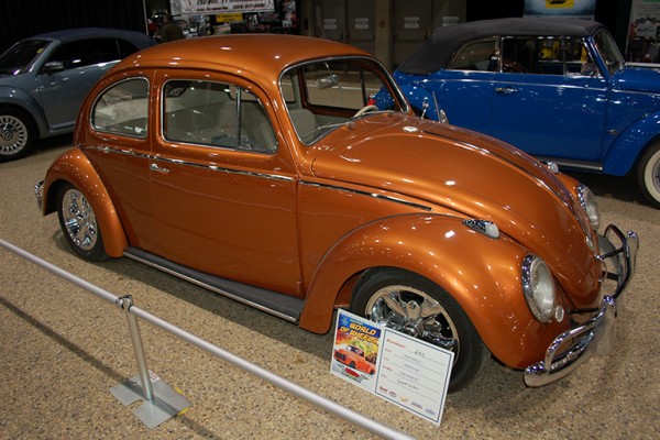 volkswagen beetle at indoor car show