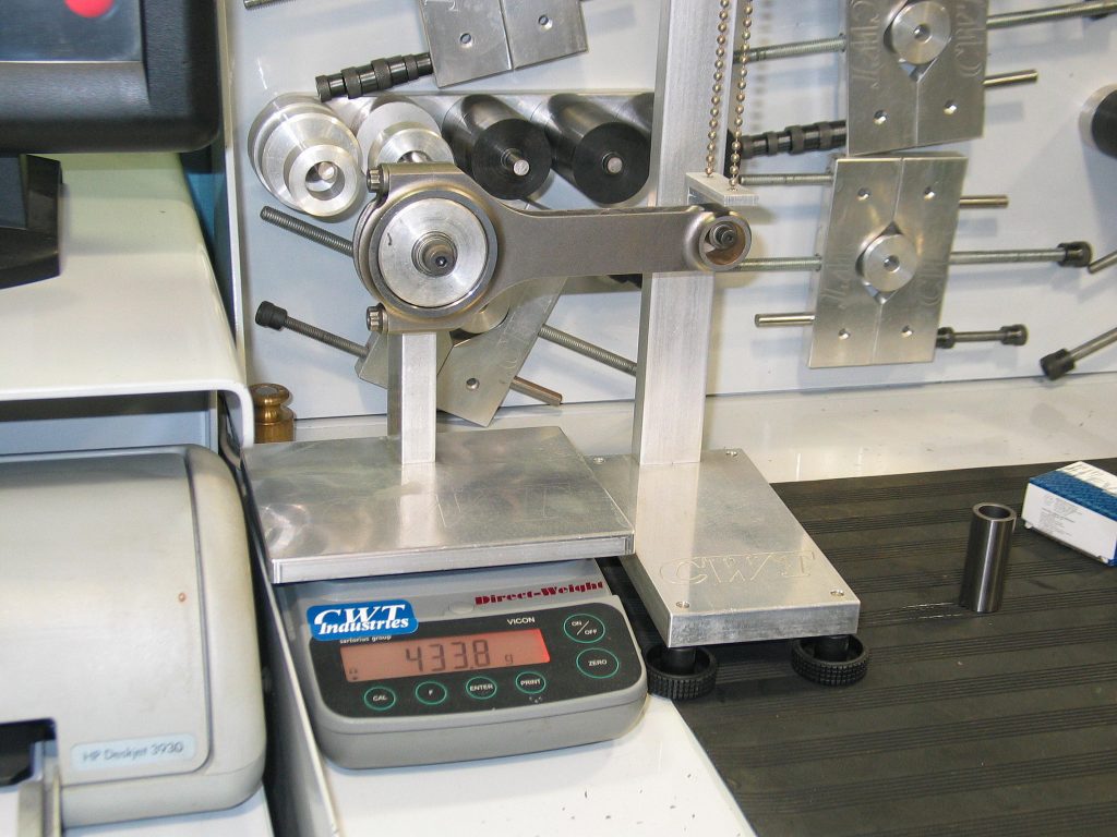 checking connecting rod weight