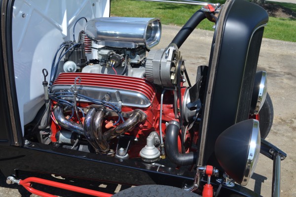 small block chevy engine in a 1932 ford highboy roadster hotrod