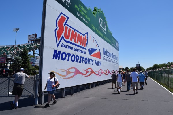 summit motorsports park sign