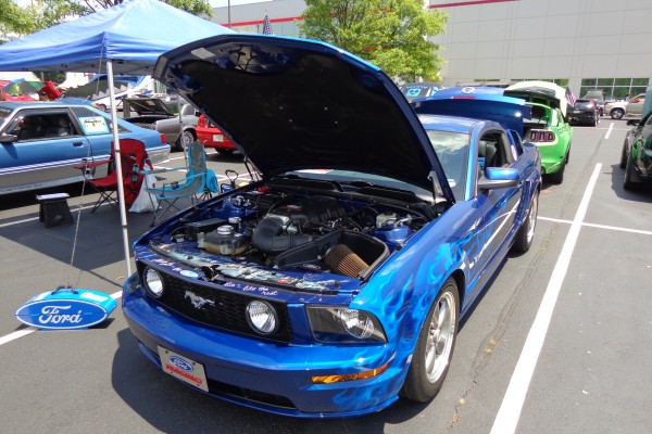 ford mustang s197 blue