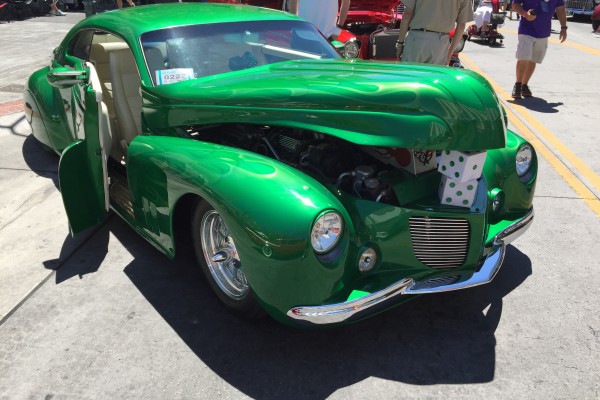 green hot rod at Hot August Nights 2016
