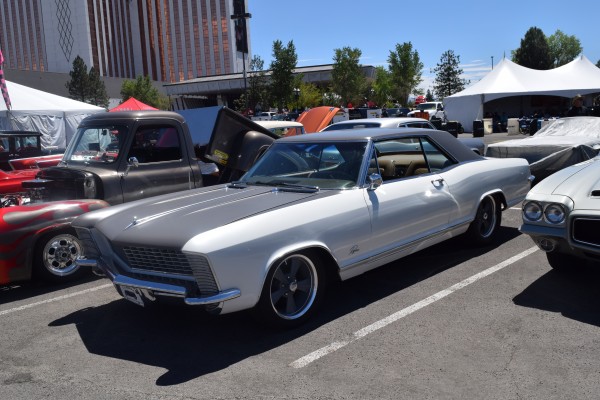 buick riviera at hot august nights 2016