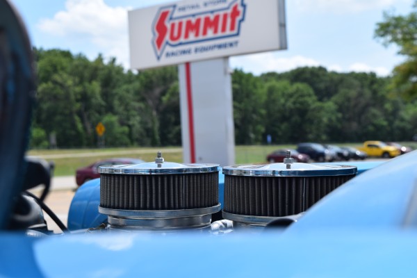 dual air cleaners and summit racing sign
