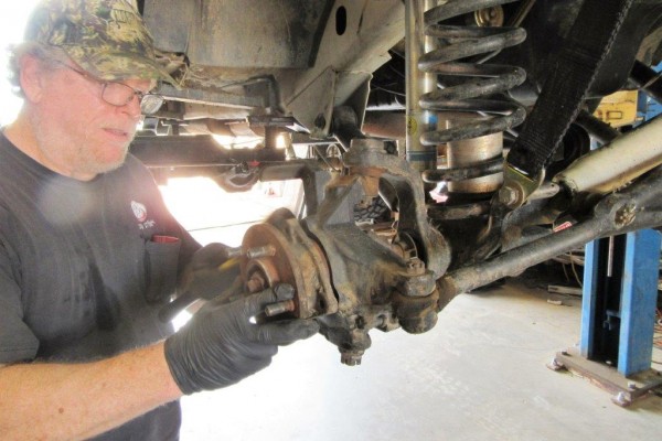 removing an axle and hub assembly from a jeep xj cherokee