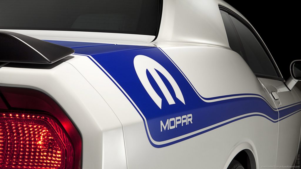 mopar omega logo on fender of late model challenger