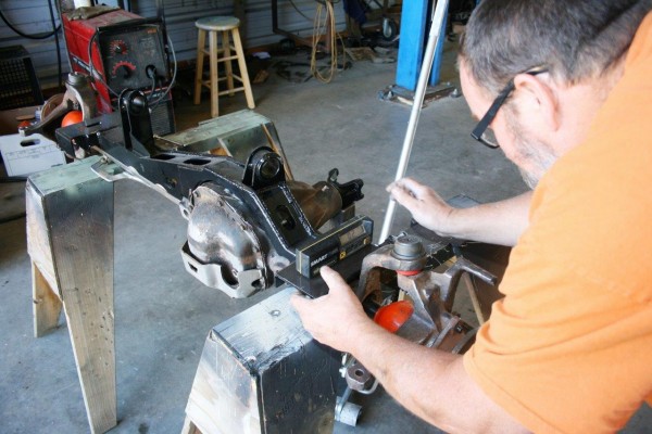 checking angle of axle bracket