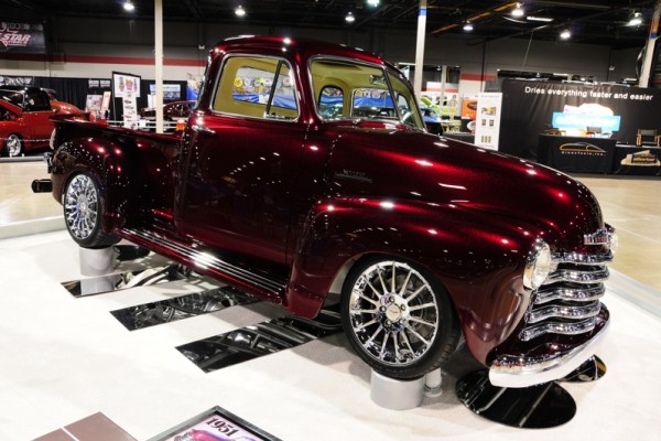 custom chevy 3100 show truck at 2017 Chicago World of Wheels