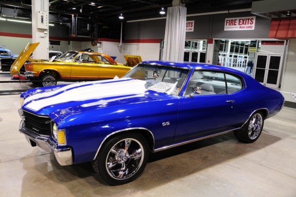 blue chevy chevelle ss at 2017 Chicago World of Wheels