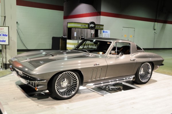 customized 1966 corvette show car