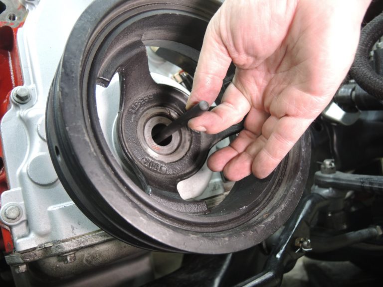 How to Use an LS Harmonic Balancer Puller and Installer Tool