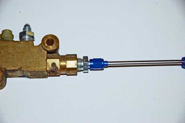 fitting installed in a brake combination valve