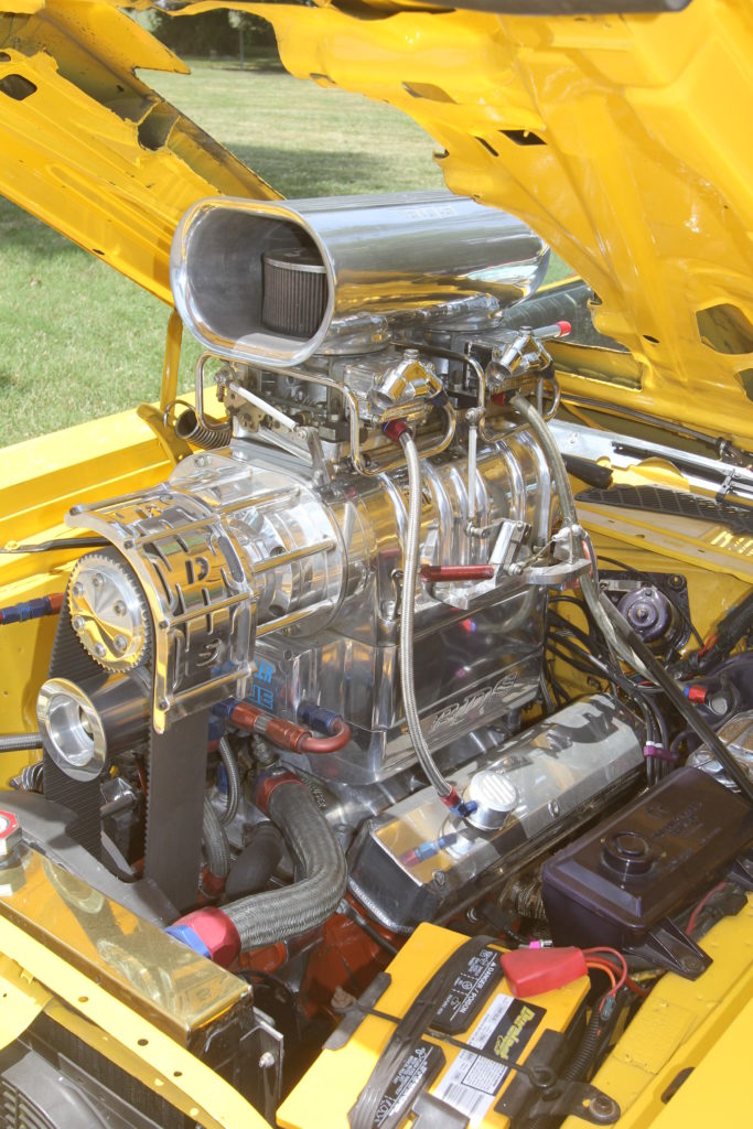 Blown supercharged engine