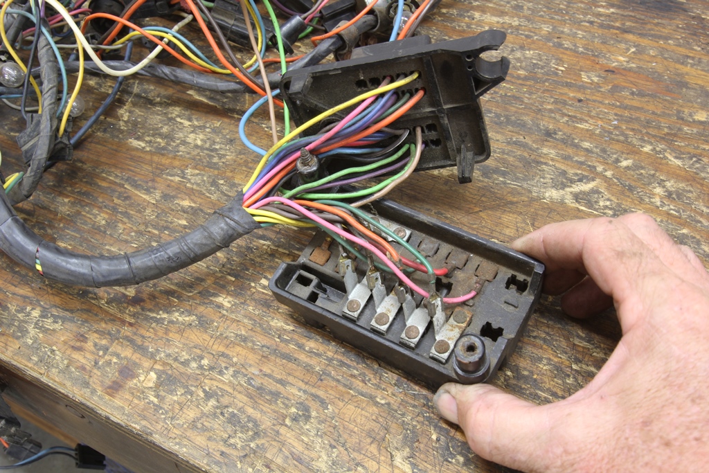 Ask Away! with Jeff Smith: Clean or Replace Corroded Fuse ... automotive wiring harness repair 