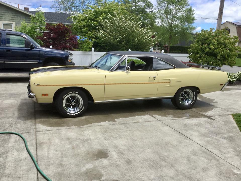 plymouth road runner in driveway