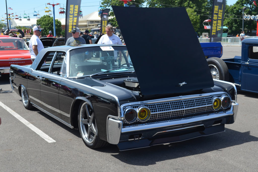 Lincoln-Continental-Custom