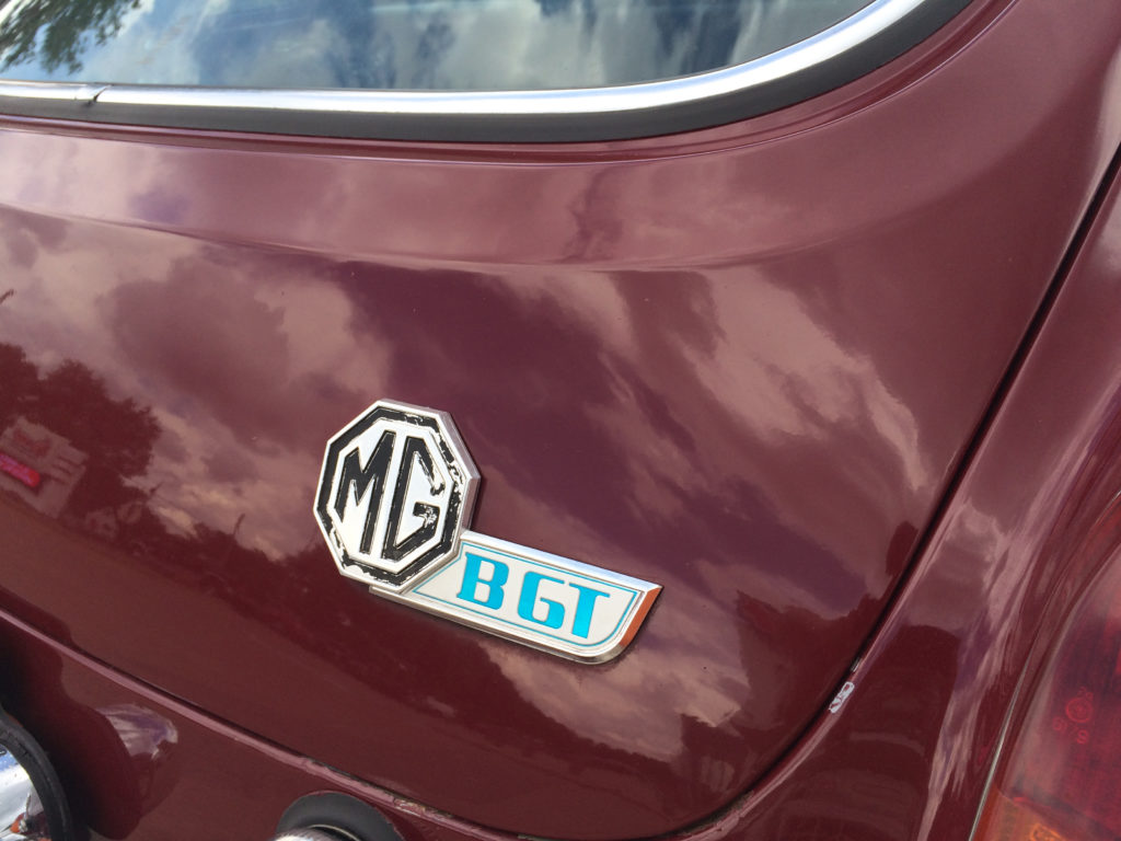 MGB-GT-Emblem