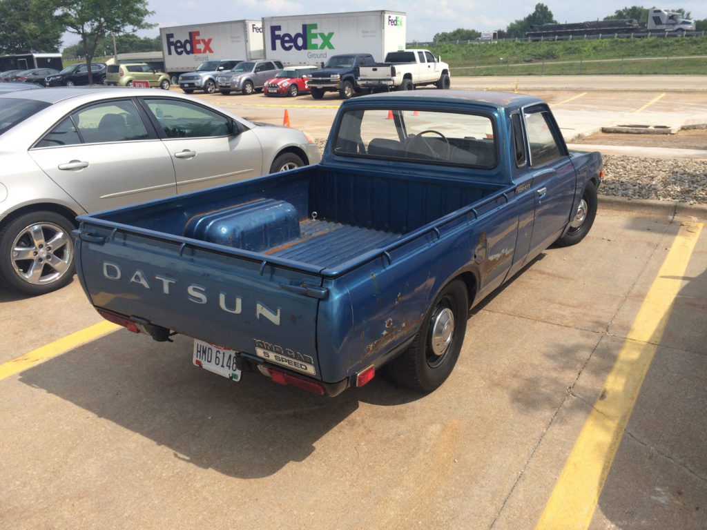 Datsun-620-pickup-truck-blue-bed