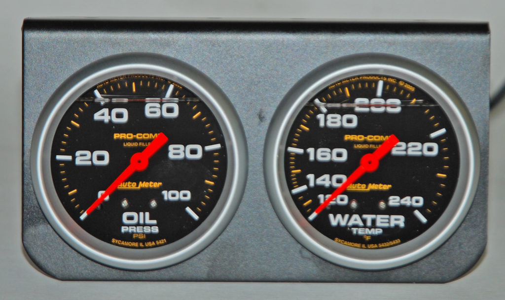 Guage-2-water-temp-oil-pressure-pro-comp-auto-meter-front