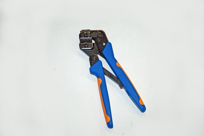 Holley crimping tool for EFI connector pins