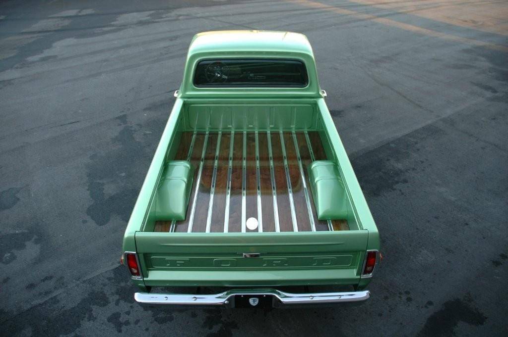 Bed Wood Green Truck